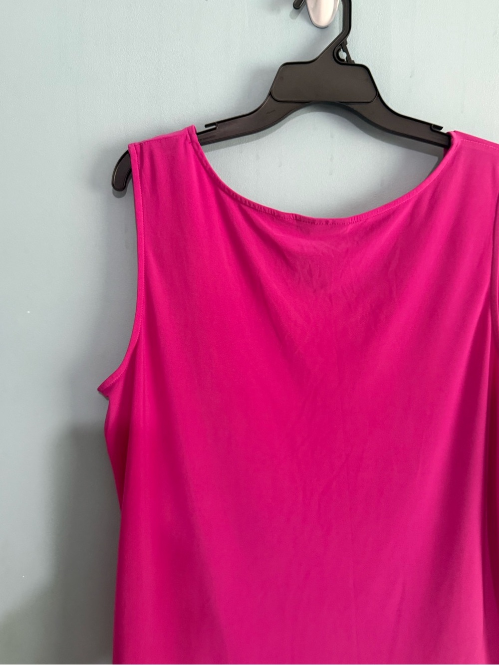 Bob Mackie Vibrant Fuchsia Scoop Neck Tank Top - Picture 11 of 14
